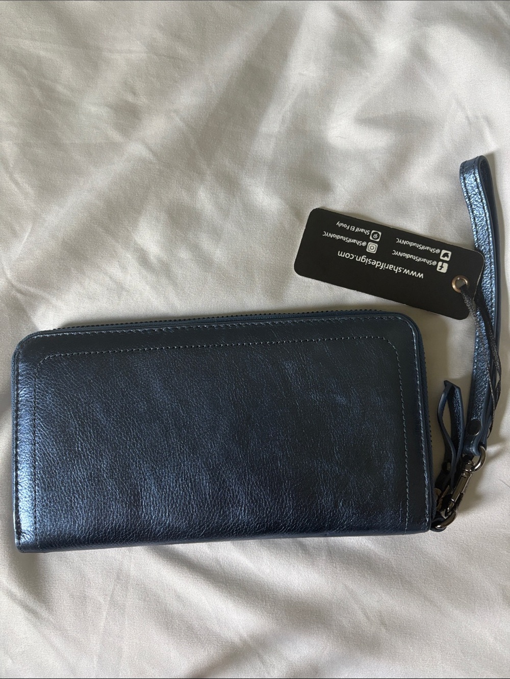 Sharif Metallic Navy Wristlet Clutch with Decorative Emblem NWT 8 x 4-1/2” - Picture 6 of 6